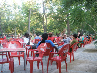 Picnic en la terraza del parque Bruil (jueves de agosto)