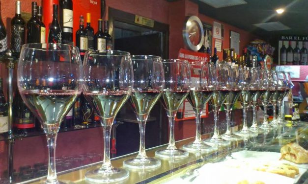 Cata de vinos de uvas blancas autóctonas en el Fútbol (martes, 4)