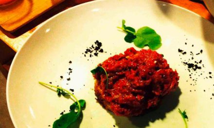 Steak tartar en El Ciclón (miércoles)