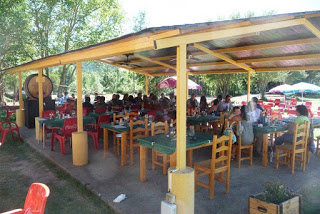 CASTIELLO DE JACA. Cena concierto (sábado, 25)