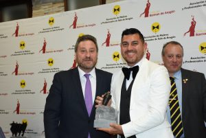 Roguer Guevara premio