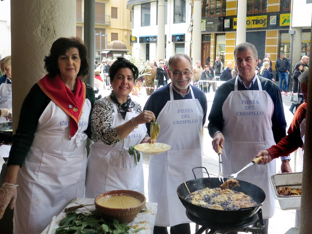 Joaquín Coll era habitual en la fiesta del crespillo de Barbastro. FOTO: Gastro Aragón