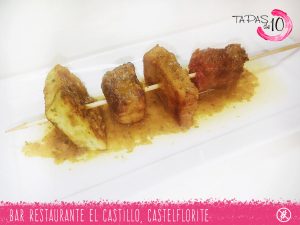 EL-CASTILLO-TAPA-BROCHETA-DE-SALMORREJO-AL-ESTILO-TRADICIONAL 2019