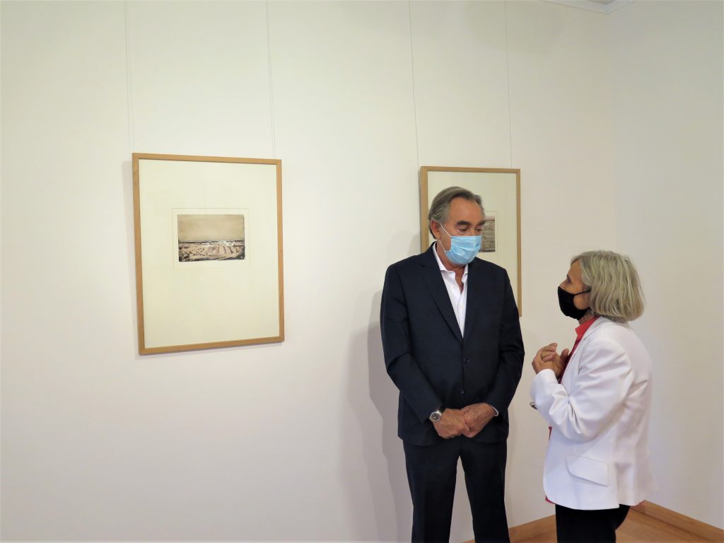 Luis Nozaleda y Quimeta Camí en la inauguración de 'Beulas, 100 años', en ENATE 2