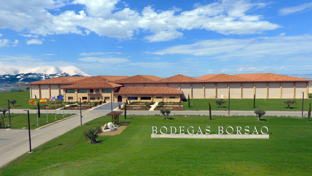 Fachada Bodegas Borsao 1