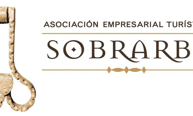La Asociación Empresarial y Turística de Sobrarbe premia a los Hotel Sánchez y la Carnicería Modesto