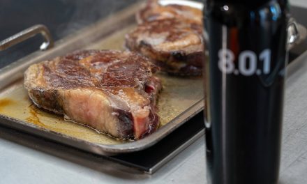 Bodegas San Valero pone el chuletón encima de la mesa