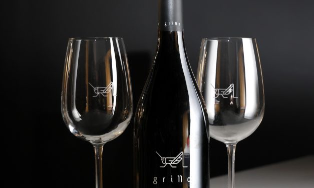 Bodegas El Grillo y la Luna lanza 13 700 botellas de Grillo 2015
