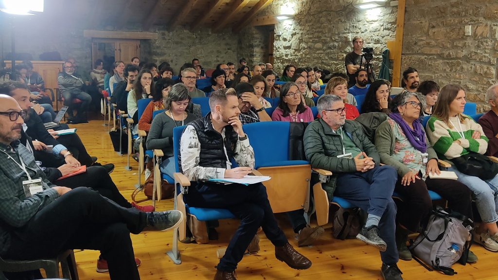 Público en la sala Diputación del Eco Museo