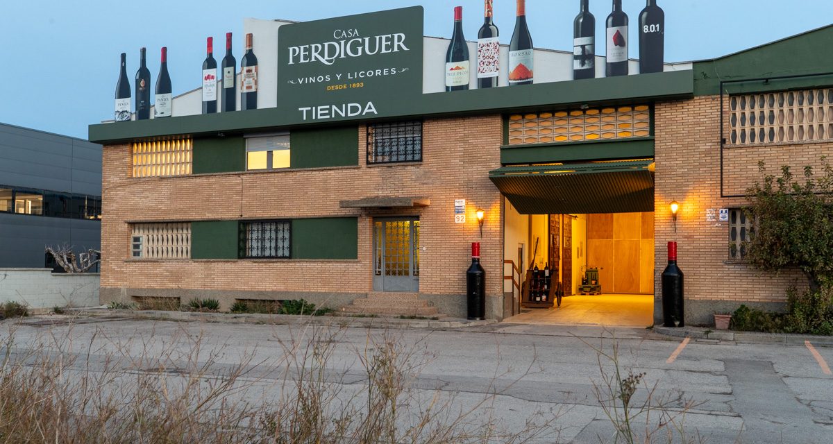 Nueva macro tienda de vinos y cavas de Casa Perdiguer