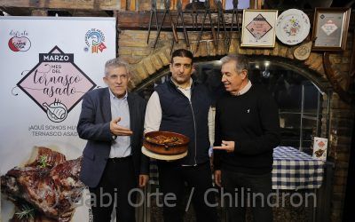 El mes del ternasco asado y el arroz