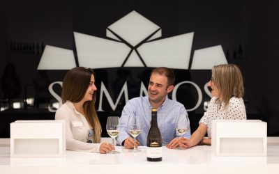 Bodega SOMMOS, mejor experiencia enoturística de Aragón 2024 para el prestigioso ‘Master of Wine’ Tim Atkin