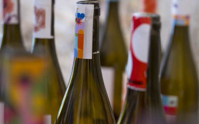 El jurado del concurso Ponle Cara a la Fiesta del Vino de Bodegas Care se reúne para deliberar