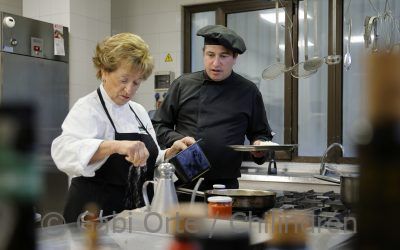 LA MADRE QUE ME COCINÓ. Esther Barco y Roberto Alfaro