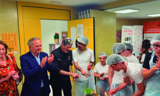 Una muestra gastronómica con personas con discapacidad para celebrar el día mundial de la tapa 2025
