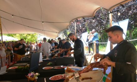 Jorge Díaz, mejor cortador de jamón en Monroyo