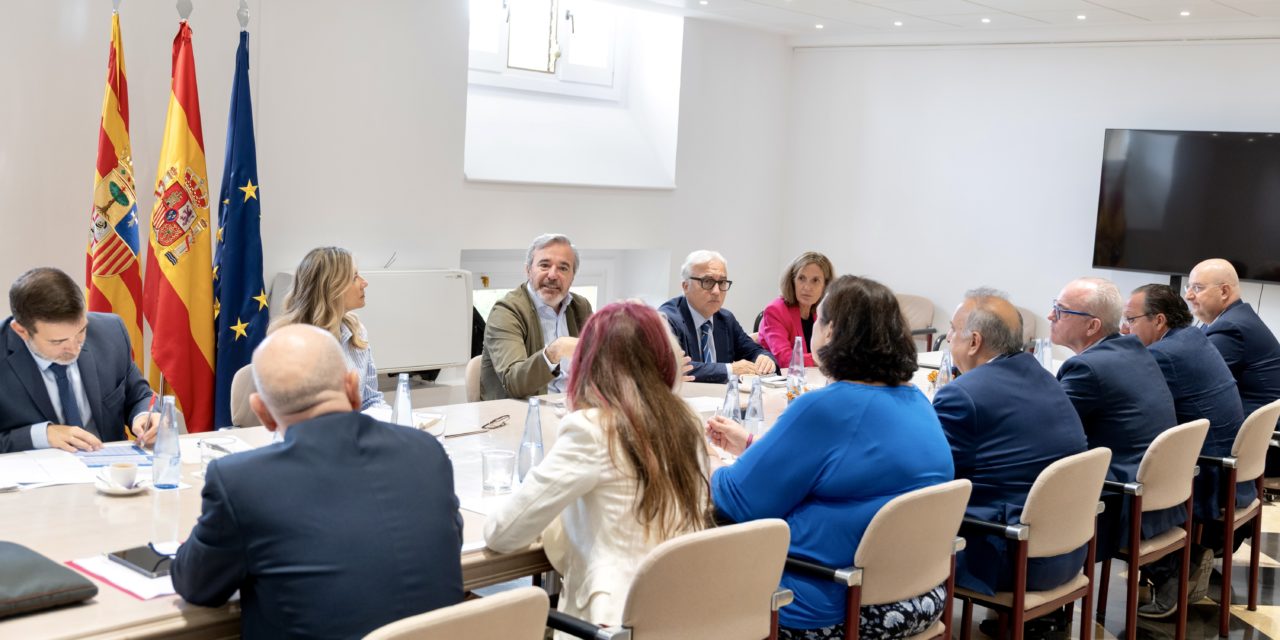 El Gobierno de Aragón y el sector porcino instan al ejecutivo central a que se implique de manera directa en la búsqueda de soluciones a los aranceles chinos al porcino