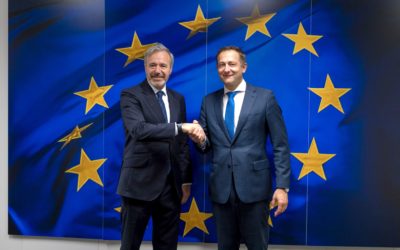 El presidente Azcón urge al comisario europeo de Agricultura a incluir la despoblación como criterio en la PAC