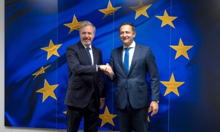 El presidente Azcón urge al comisario europeo de Agricultura a incluir la despoblación como criterio en la PAC