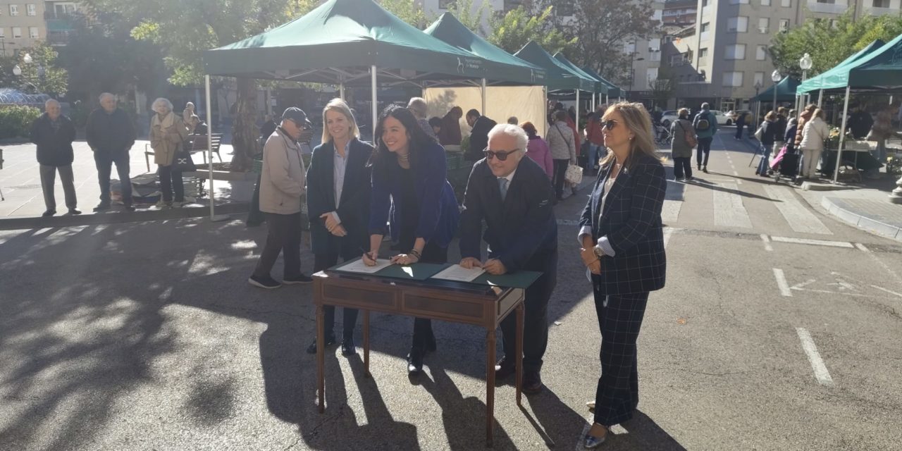 Agricultura y el Ayuntamiento de Huesca firman un convenio para impulsar la promoción de Aragón Alimentos en la capital oscense