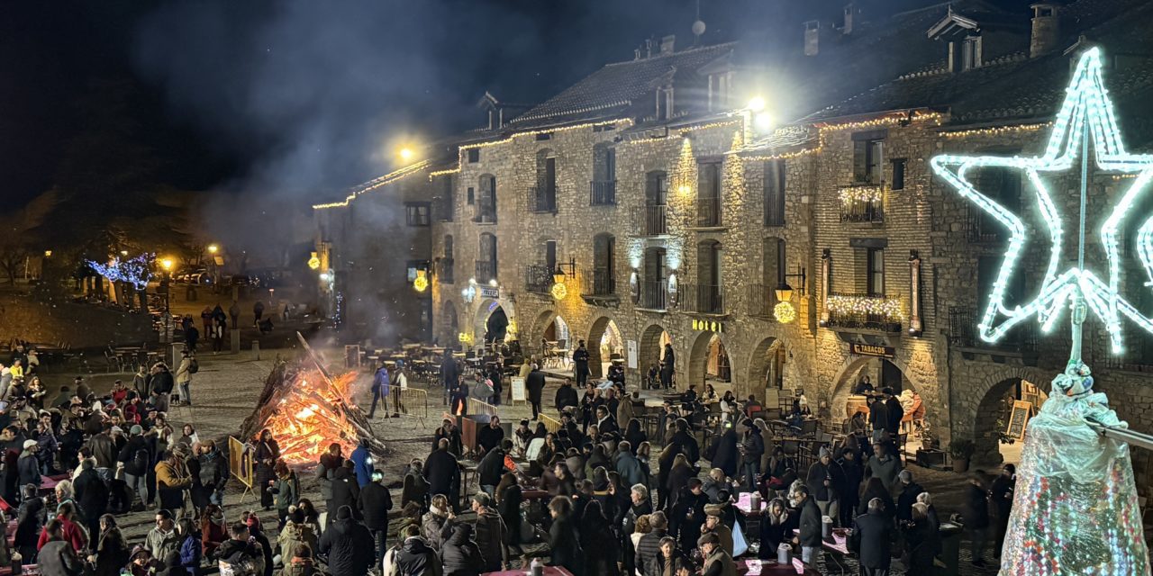 El ambiente festivo y las agradables temperaturas hacen brillar una nueva edición del Punchacubas de Aínsa