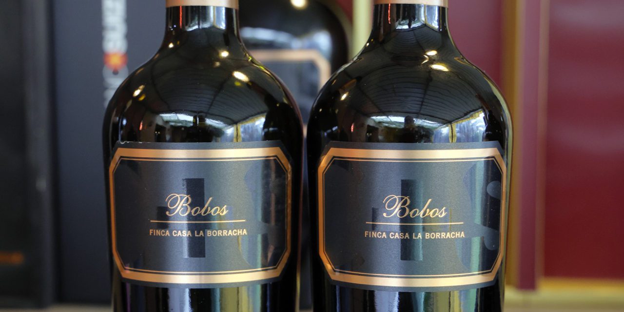 Asador Galino Pueyo acoge la primera cata vertical de Bobos