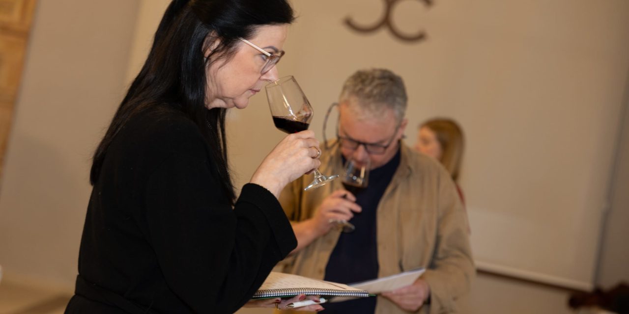 19 Masters of Wine de todo el mundo descubren la gran variedad de garnachas de la DOP Cariñena