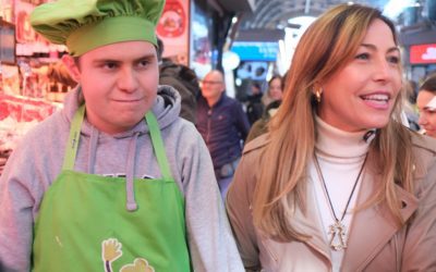 La X Gala benéfica del Club Inclucina calienta motores con las compras en el Mercado Central