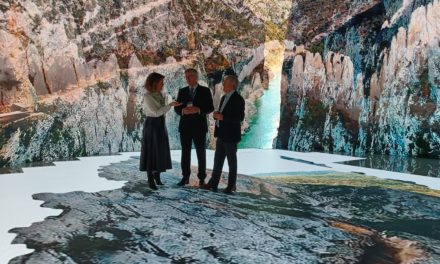 Aragón comienza a lucir sus atractivos en FITUR gracias a sus 236 metros cuadrados de pantallas LED