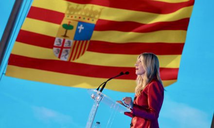 Vaquero destaca el turismo como “sector estratégico” para la comunidad en el Día de Aragón en FITUR