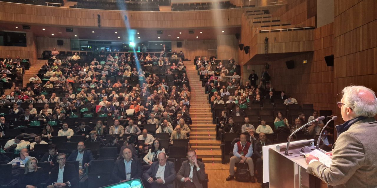 Javier Rincón destaca que Aragón produce más de la mitad de la alfalfa de España