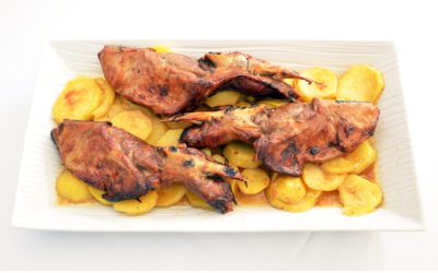 Casi 50 restaurantes reconocidos este año por servir un Ternasco asado excelente