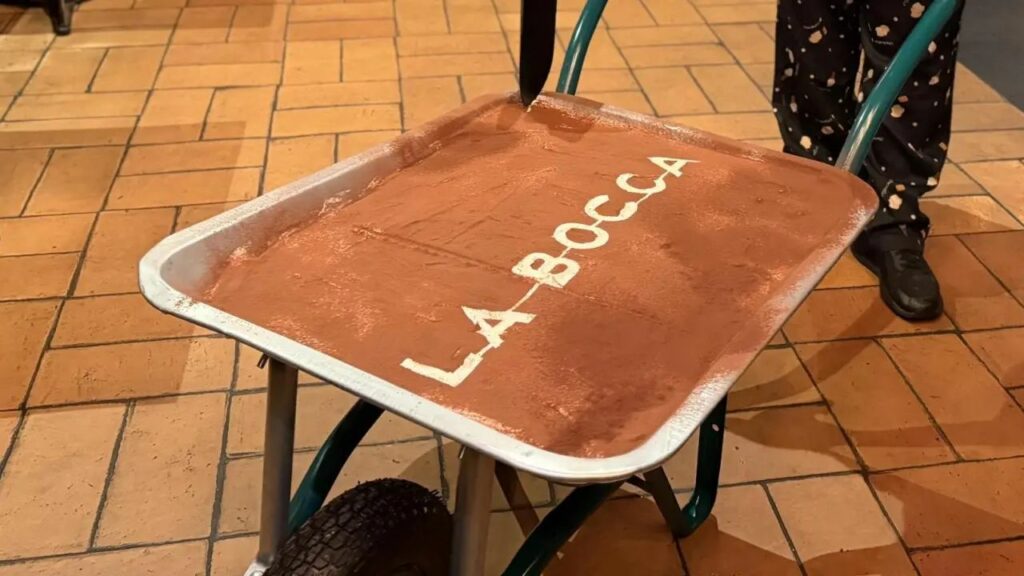 El tiramisú más grande de Zaragoza llegó en carretilla