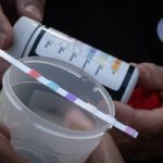 Científicos piden reducir nueve veces los nitratos permitidos en el agua: en Aragón habría 305 municipios bebiendo agua contaminada