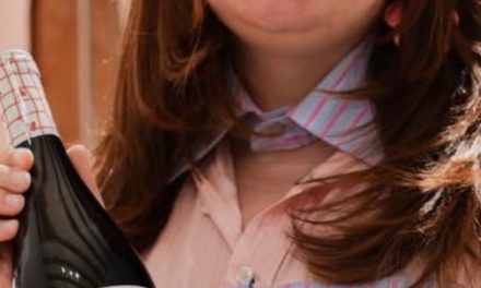 Una botella. 90 días. 20 países. Y una etiqueta que todavía no existe: Care Nouveau busca diseñador