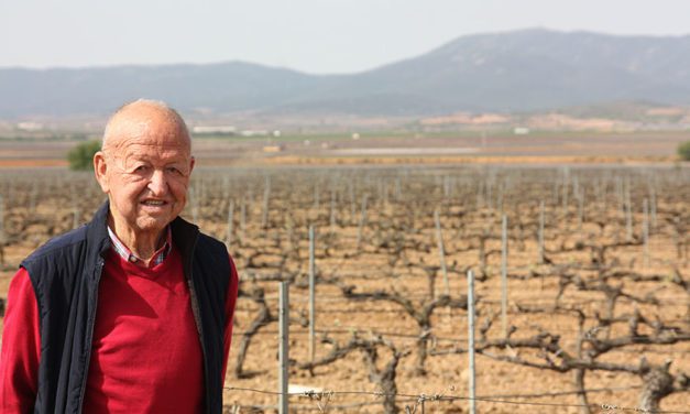 La DOP Cariñena lamenta profundamente el fallecimiento de Félix Báguena, expresidente del Consejo Regulador y figura clave del sector vitivinícola aragonés