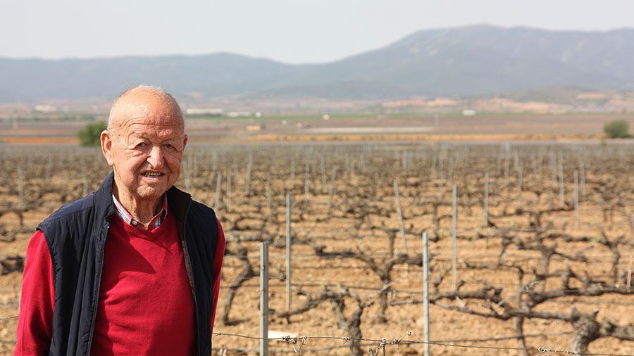 La DOP Cariñena lamenta profundamente el fallecimiento de Félix Báguena, expresidente del Consejo Regulador y figura clave del sector vitivinícola aragonés