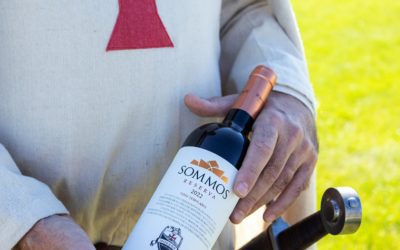 Bodega Sommos presenta su reserva de edición limitada como vino oficial de Monzón Templario