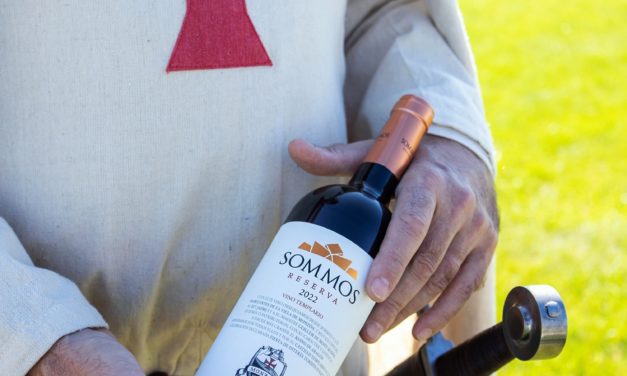 Bodega Sommos presenta su reserva de edición limitada como vino oficial de Monzón Templario