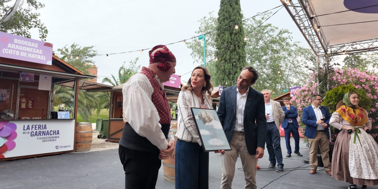 Grandes Vinos regala a Zaragoza su primera Jota de la Garnacha en la inauguración  de la II Feria de la Garnacha