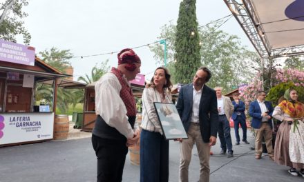 Grandes Vinos regala a Zaragoza su primera Jota de la Garnacha en la inauguración  de la II Feria de la Garnacha