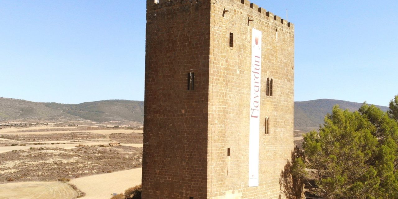 El punto de información turística y el centro de interpretación del torreón de Navardún reabren hasta finales de año