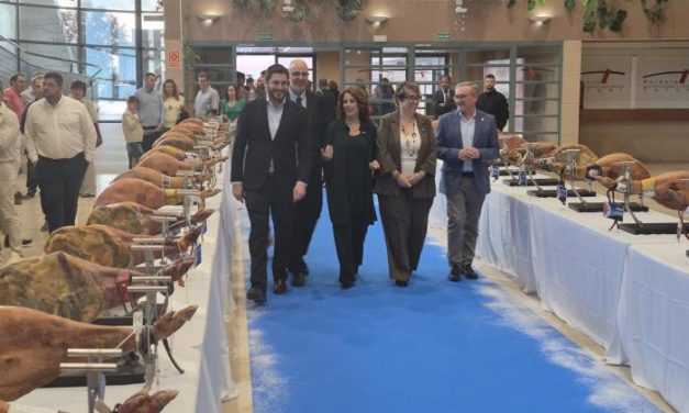 Nolasco y Simón destacan el papel del Jamón y la Paleta de Teruel como motor territorial en sus Premios de Calidad