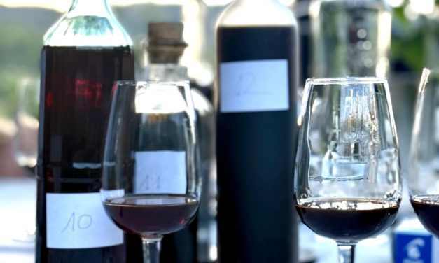 La IV Festa del vi de nous celebra la tradición del vino de nueces del Matarraña