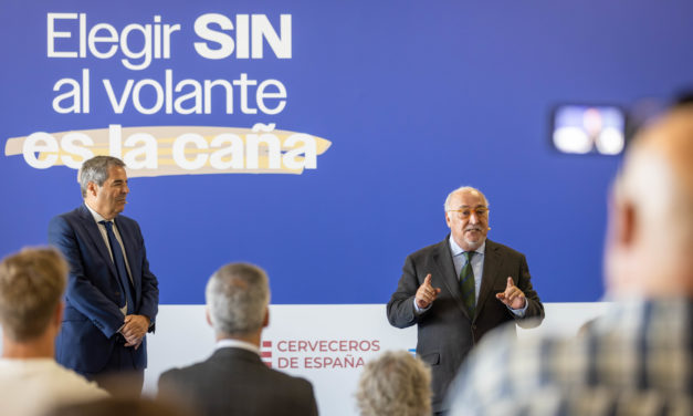 Casi la mitad de los españoles consume cerveza SIN y el 93,8% lo hace acompañado